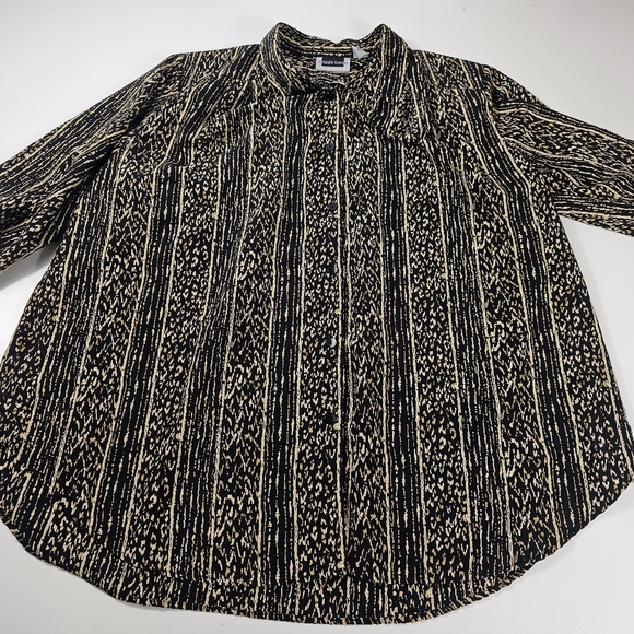 Maggie Barnes Women's Button Front Top Black Gold Polyester Plus Size 22W EUC - Picture 4 of 7